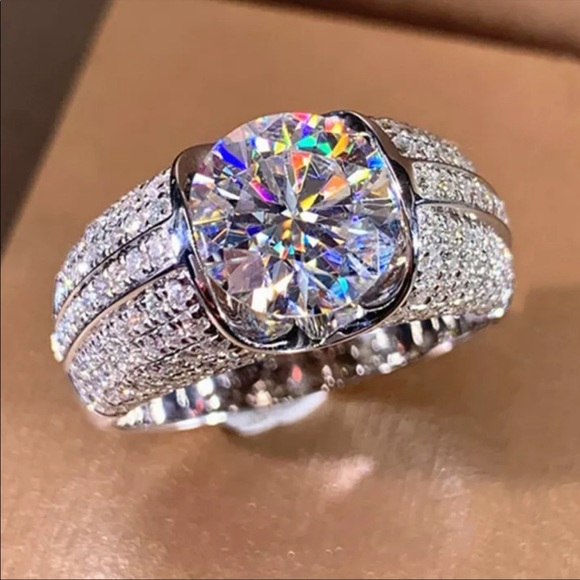 NEW 925 STERLING SILVER DIAMOND HALO RING - Picture 2 of 6